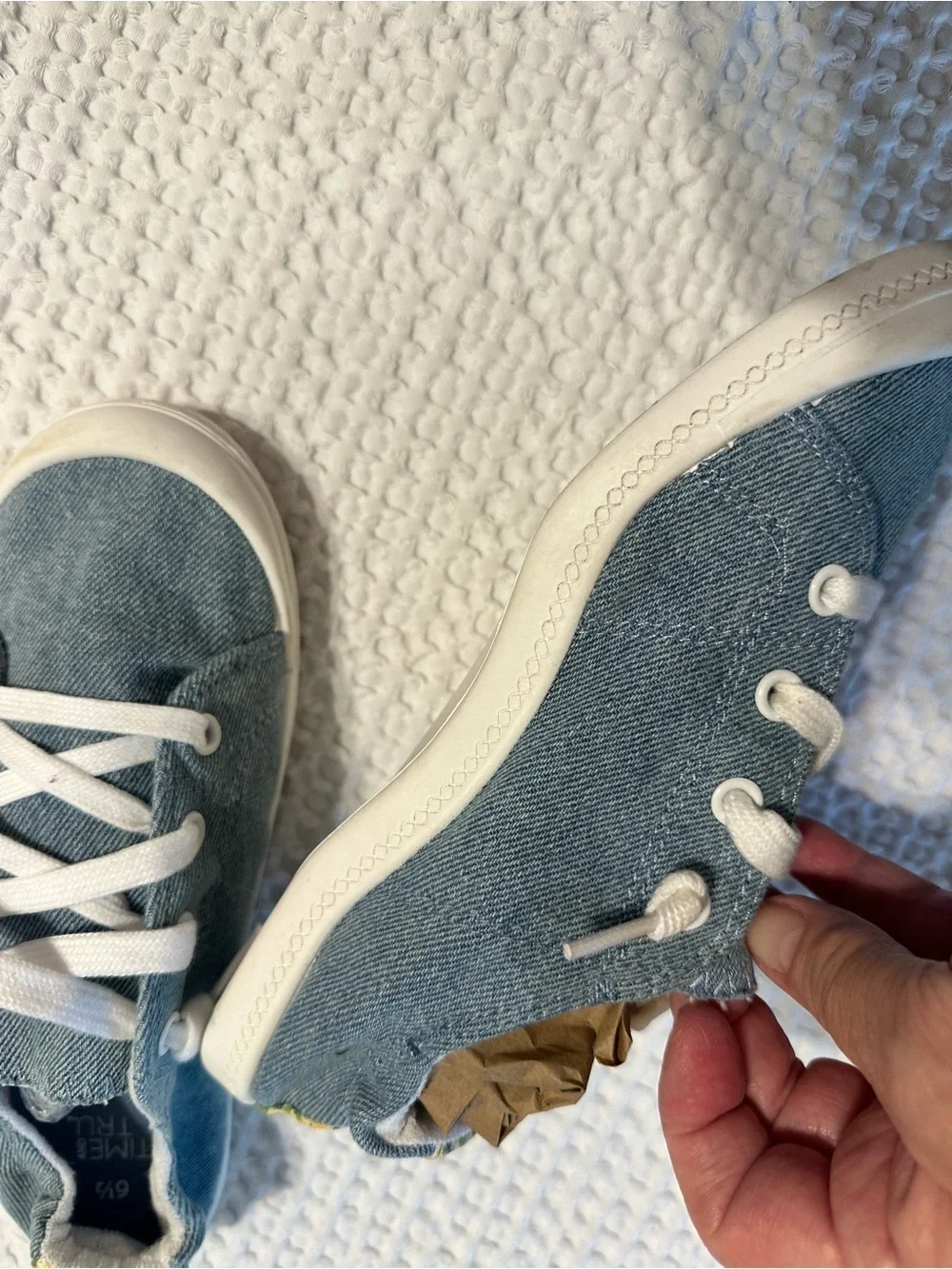 Women’s Denim-Style Casual Sneakers with White Laces